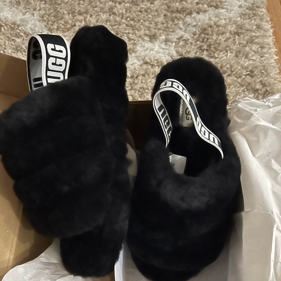 UGG Fluff Yeah slide flat sandals in black - Picture 5 of 12